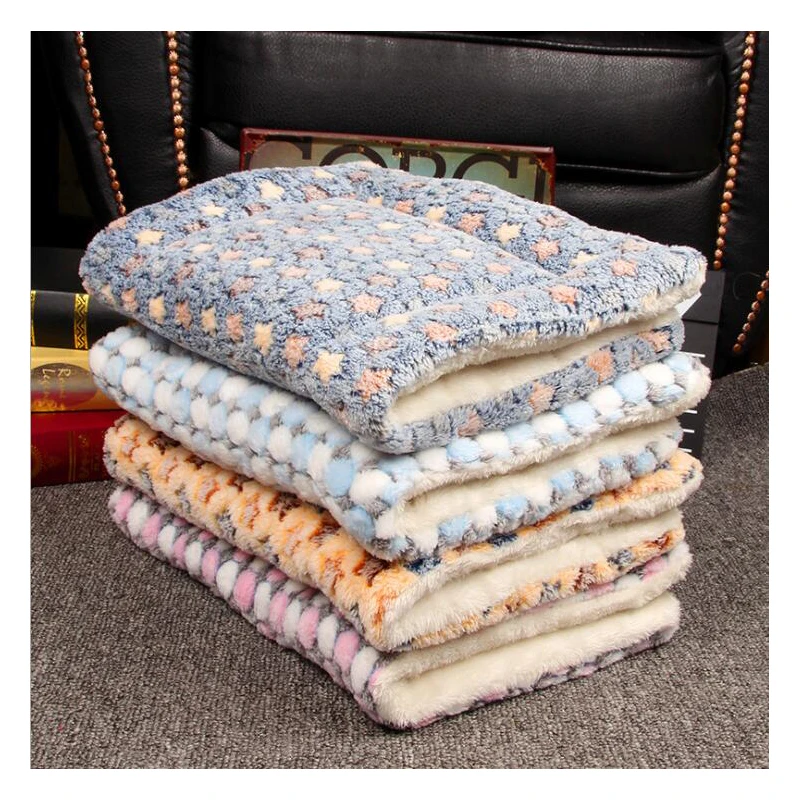 

Pet Dog Bed Fleece Pet Blanket For Dogs And Cats Bed For Big Dogs Print Cat Mat Soft Cushion Warm Quilt Cotton Sleep Mat