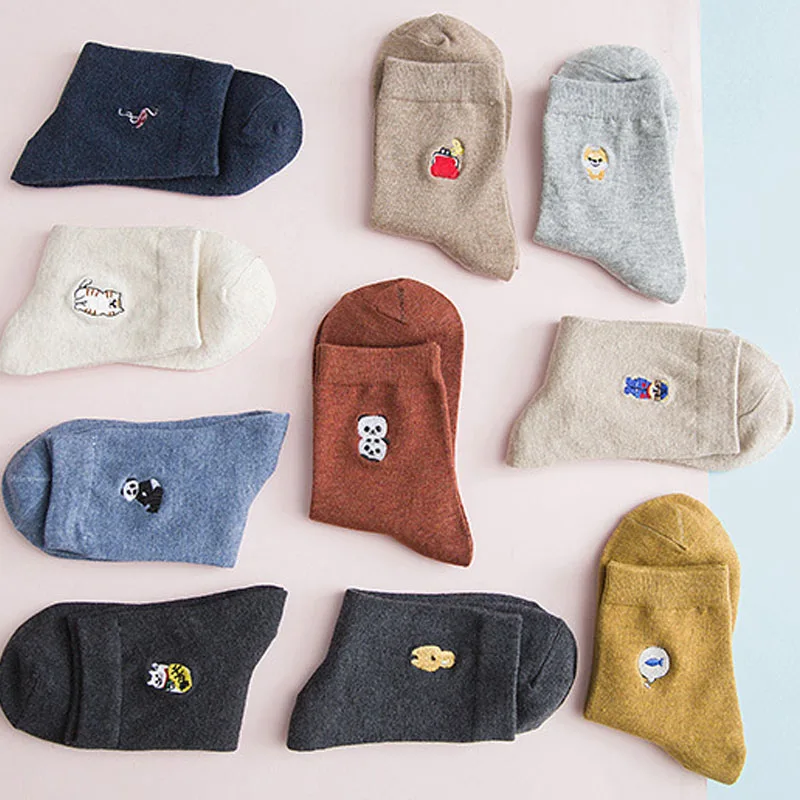 

New women's cotton socks autumn and winter fashion new embroidery cartoon animal in the tube ladies college wind socks S-8