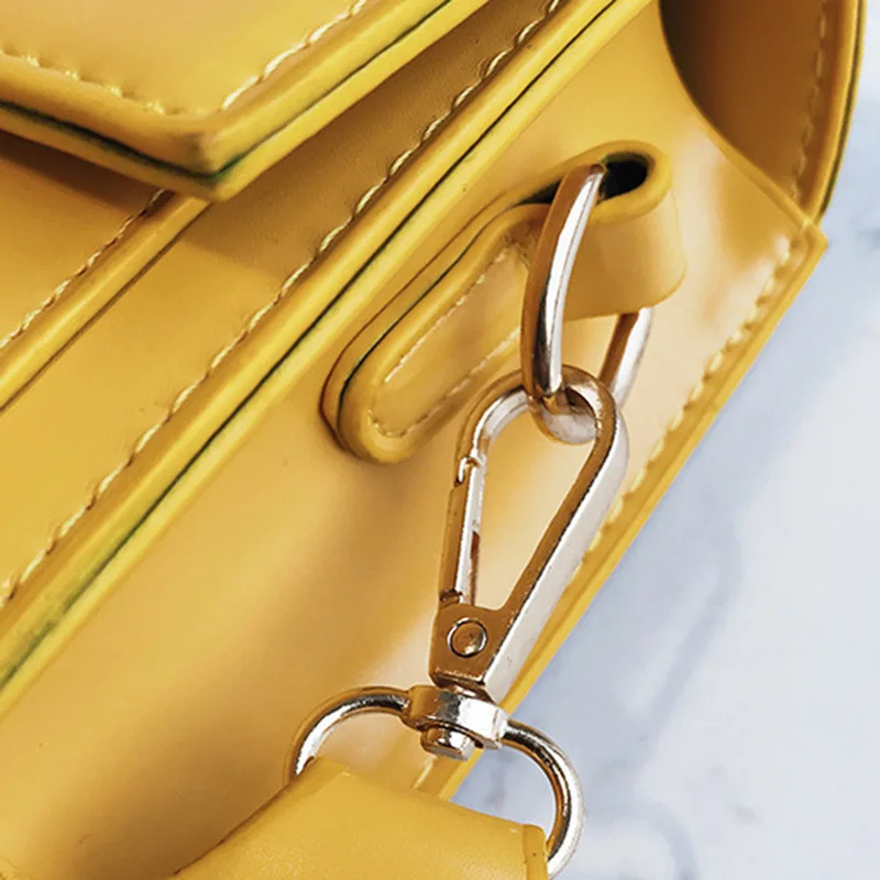New Women Fashion Width Shoulder Bags INS Popular Female Exquisite Solid Handbag Mini Flap Lady Travel Chains Crossbody SS3474 (9)