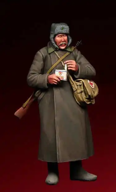 

1:35 World War II Soviet Soviet soldiers smoke winter Soviet soldiers
