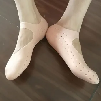 

Hot Sale Silicone SEBS Moisturizing Socks Anti Cracking Boat Socks Breathable Arch Support SPA Foot Protect Insert Shoes Pads