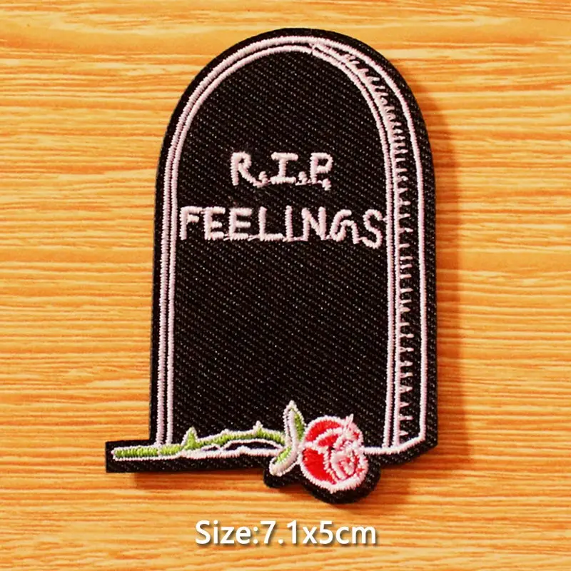 DIY Punk Skull Patch Embroidered Patches For Clothing Iron On Patches On Clothes Rock Hippie Patch Biker Badges Black Applique - Цвет: TI-PE2020CT