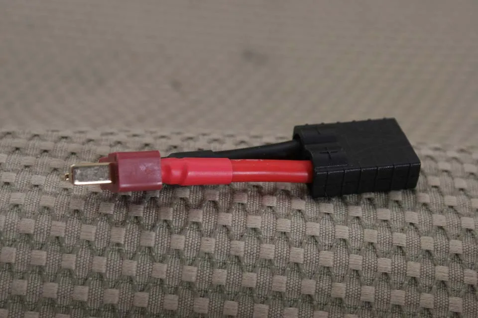 

T PLUG MALE DEANS TO FEMALE TRAXXAS BATTERY ADAPTER CONNECTOR