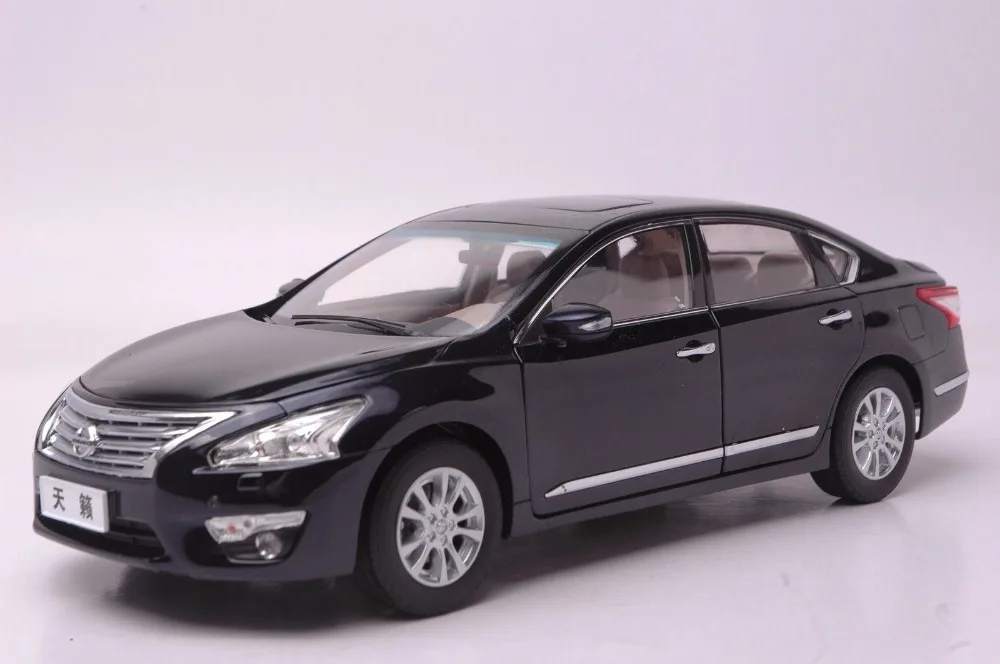 118 Diecast Model For Nissan Teana Altima 2013 Black Alloy Toy Car