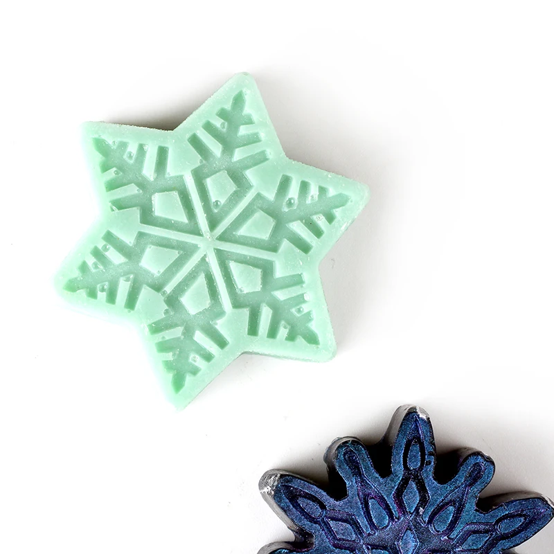 

Nicole Snowflake Shape Silicone Mold 2-Cavity for Natural Handmade Soap Bath Bomb Halloween Chocolate Candy Mould