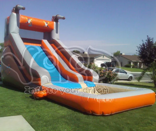 Toboggan piscine gonflable