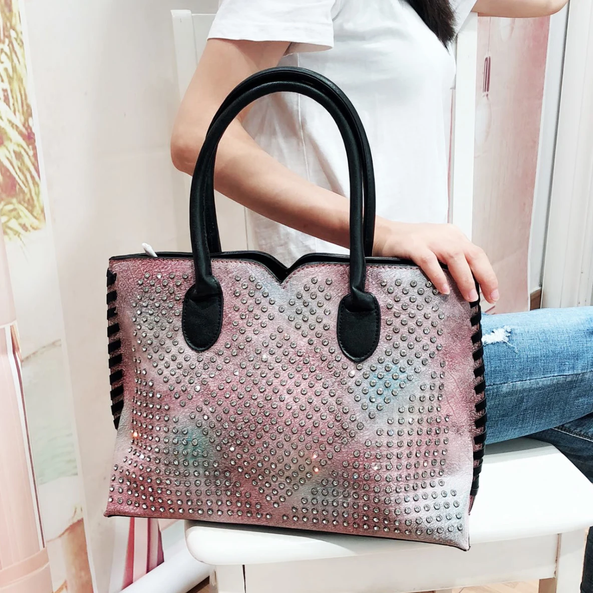 

Glitter Diamond Top-handle Bag Women Crystal Rivet Iridescent TIE DYE PU Leather Handbag Female Stylish Lady Big Messenger Bag