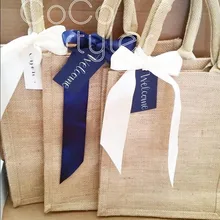 Cocostyles изготовленный на заказ пустой изящный джутовый мешок ручной работы с королевской синей лентой для свадебной вечеринки события Добро пожаловать подарок сумка