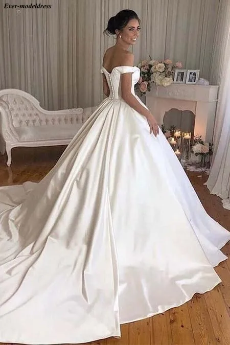 simple-satin-bridal-gowns-long-train-with-off-the-shoulder-1_450x - 副本