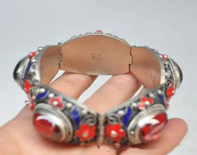 

Chinese ancient palace in Tibet silver cloisonne inlaid ruby bracelet