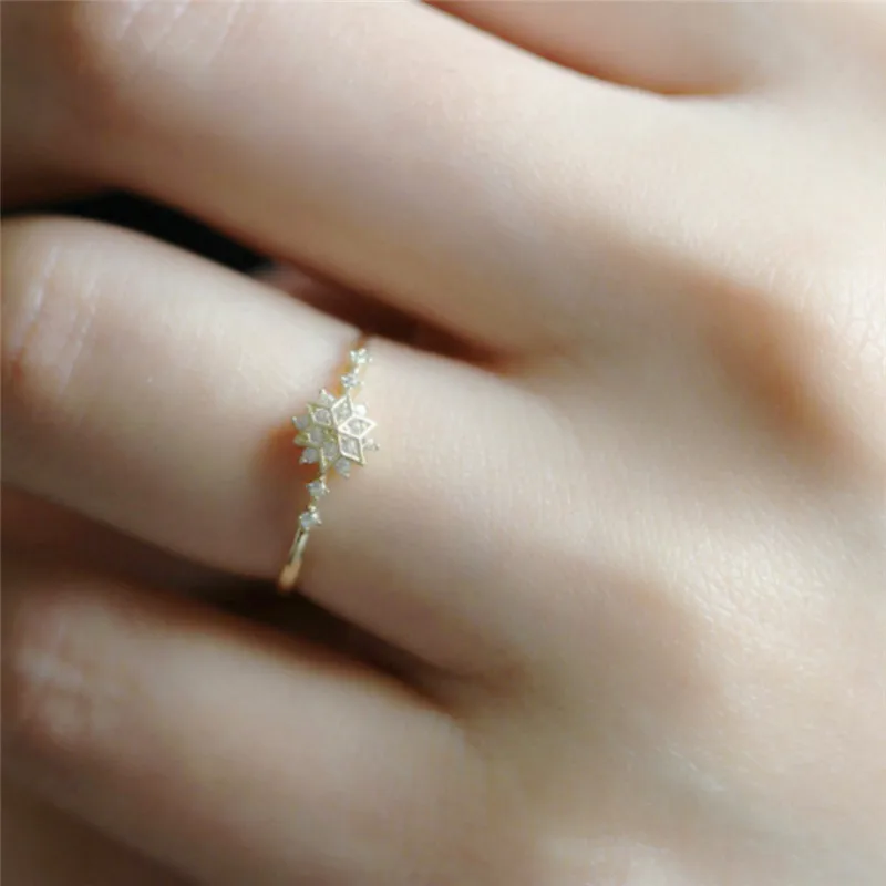 GS Size 6 To 10 Top Stainless Steel Rings For Women Chic Cute Snowflake Girl Ring Delicate Engagement Wedding Flower Jewelry R5