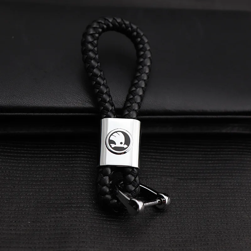 

Creative car with manual PU lanyard horseshoe buckle D word buckle key ring pendant Skoda car logo 4S shop customization