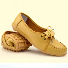 Женские лоферы из натуральной кожи; Красивая мягкая обувь без застежки на плоской подошве; женские летние Мокасины; женская обувь ярких цветов; P5d51