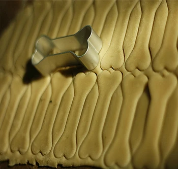 

New Aluminium Mold Dog'S Favorite Bone Shape Cake Decorating Alloy Cutter Baking Mould pastry tools baking tools