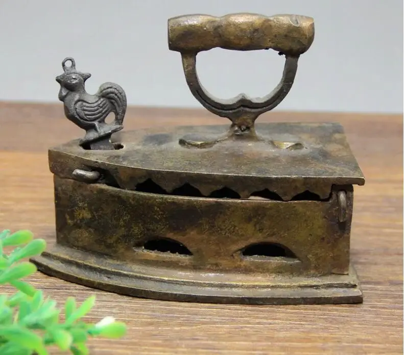 

Antique bronze ornaments retro decor Home Furnishing old vintage brass iron iron Mini creative model