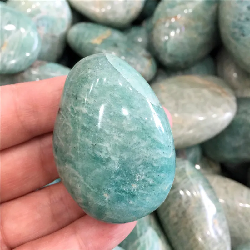 Натуральный зеленый Амазонит ладони камень необработанный драгоценный камень Amazon Stone с украшением в виде кристаллов медитационный лечебный полезных ископаемых