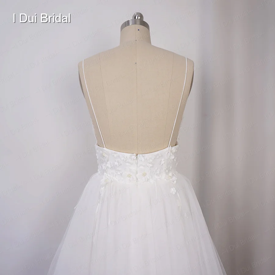 Свадебное платье на бретельках с 3D цветами на заказ
