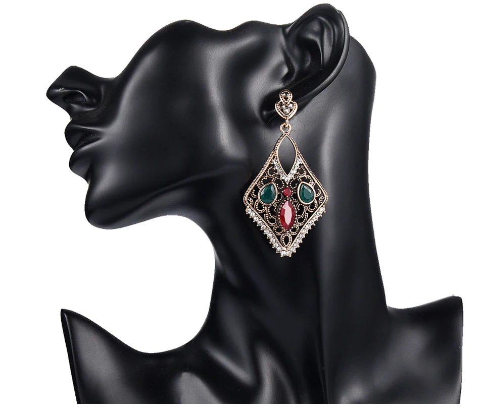 Vintage-geometric-drop-earrings_05