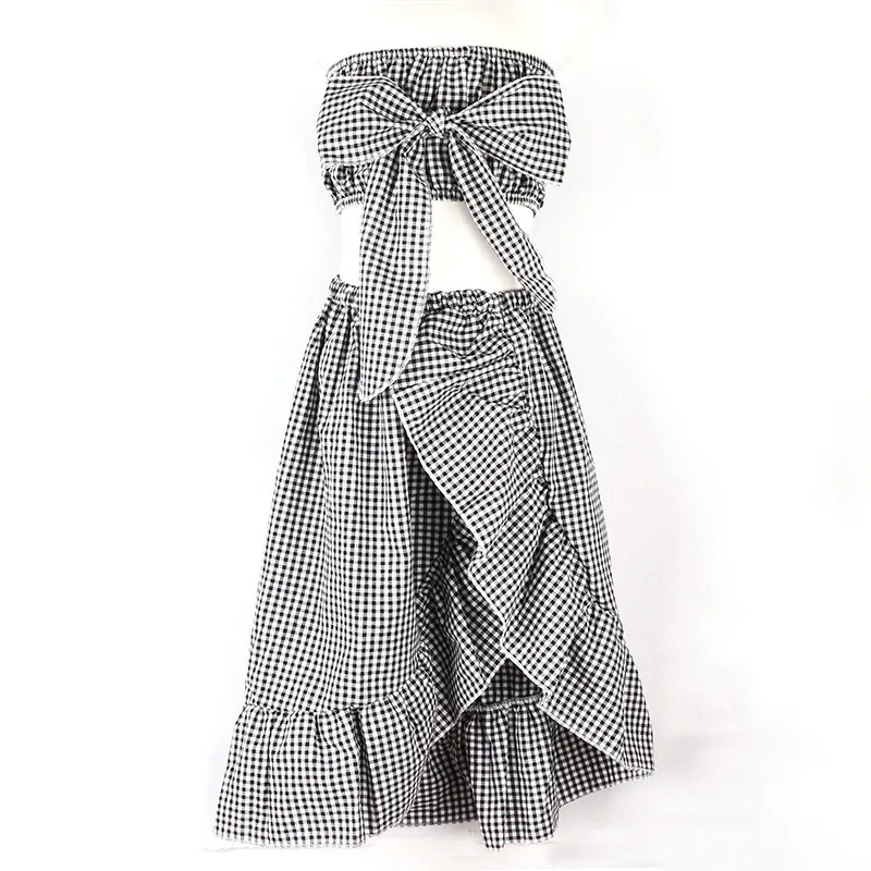 8876453651_445845380