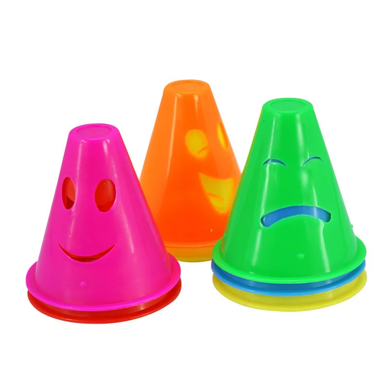

20pcs/Lot Funny Wink Style Skate Pile Cup Windproof Roller Skating Cone Agility Training Marker Slalom Skateboard Cones KH889