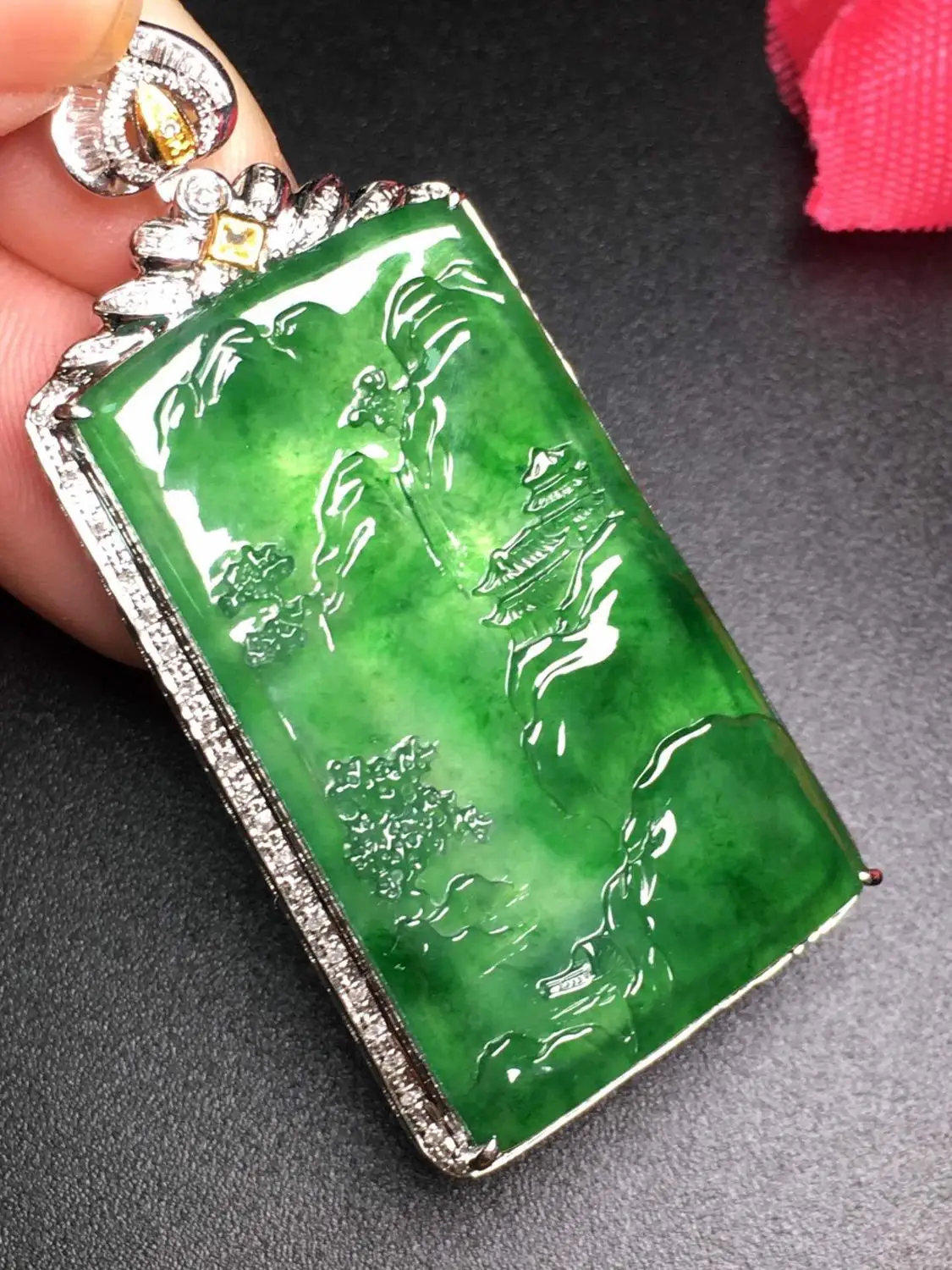 

706 Fine Jewelry Pure 18K White Gold Diamonds Burmes Origin Buddha Natural Green Jade Female's Women Pendants Necklaces