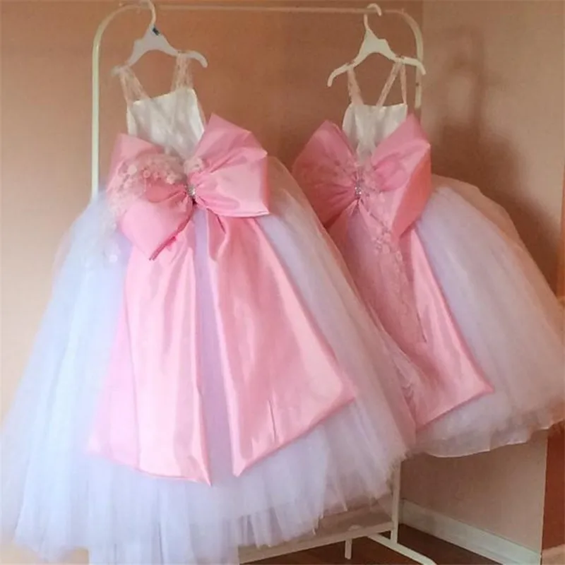 White-Sapghetti-Straps-Criss-Cross-Lace-Tulle-Ball-Gown-With-Light-Pink-Bow-Flower-Girl-Dresses (1)