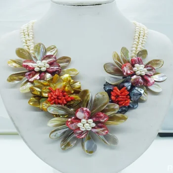 

NO-820# Charm Vintage lady ! Shell/pearl flower necklace