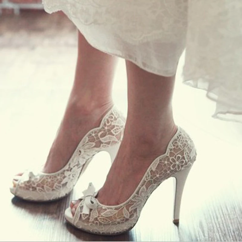 2018 Fiancee Engagement Party Shoes Peep Toe Lace Wedding Shoes Mother of the Bride Shoes White Color Bowtie Party Prom Pumps 2018 Fiancee Engagement Party Shoes Peep Toe Lace Wedding Shoes Mother of the Bride Shoes White Color Bowtie Party Prom Pumps