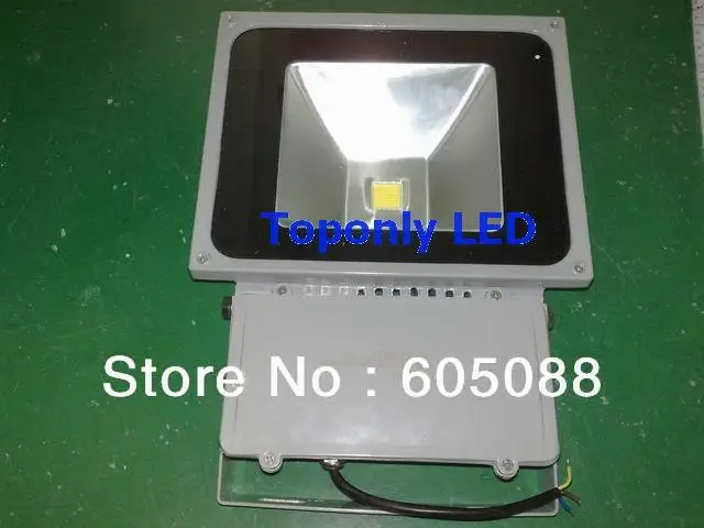 

80w led outdoor post light,7200-8000lm,cool light to replace equivalent 400W HPS Lamp,ideal outdoor floodlight for gas station!