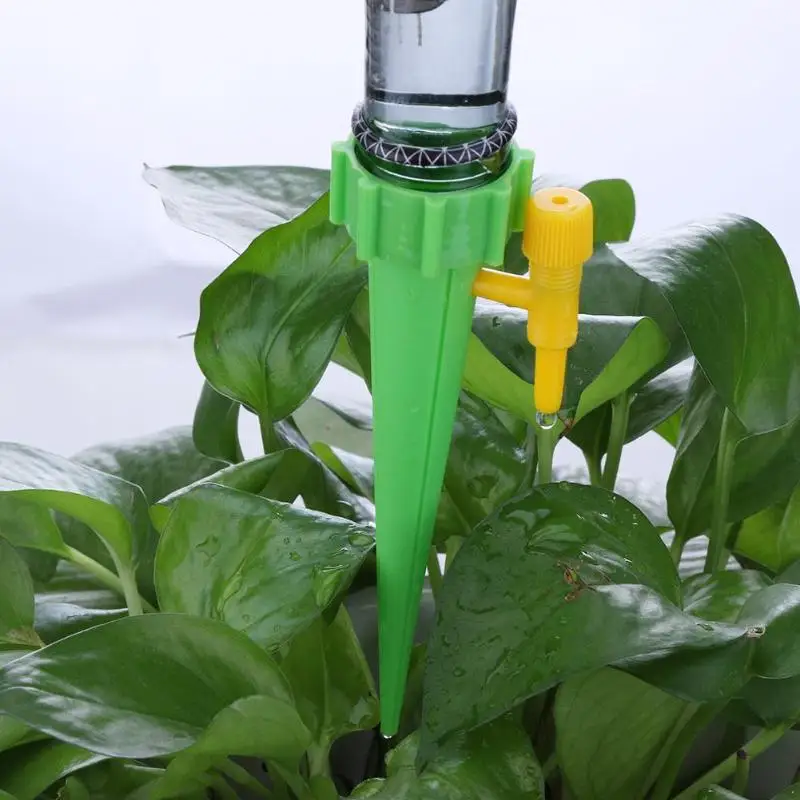 

12pcs Drip Irrigation System Automatic Watering Spike for Plants 12pcs Green Drip Irrigation
