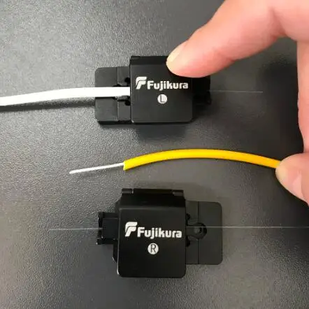 

3-in-1 Fujikura fiber fusion splicer FSM-60S FSM-70S FSM-22S 80S 62S 70R 60R 18S fiber holder 250um, FTTH / 900um fiber holder