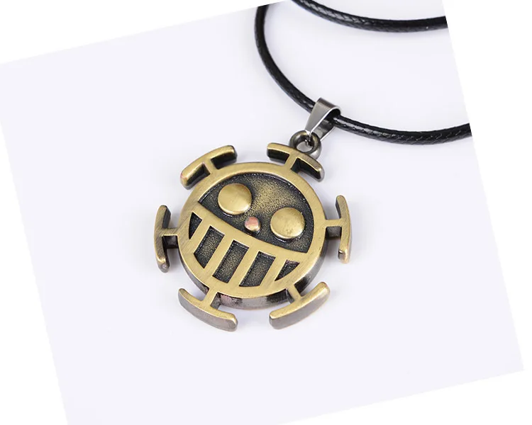 Anime De One Piece Trafalgar Law Pirata Bandera Del Simbolo Aleacion De Craneo Colgante Collar De Bronce Del Tono Cosplay Regalo Gift Shops Hong Kong Necklace And Earring Setnecklace Italian Aliexpress