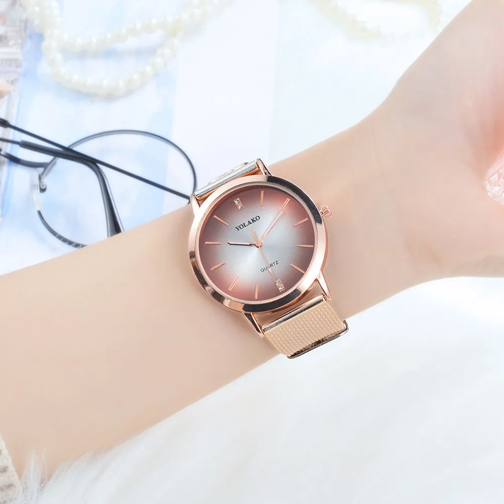 

YOLAKO Features Gradient dial plastic leather band Alloy Quartz Wrist Watch relogio feminino Women Ladies Watches Damenuhr B30