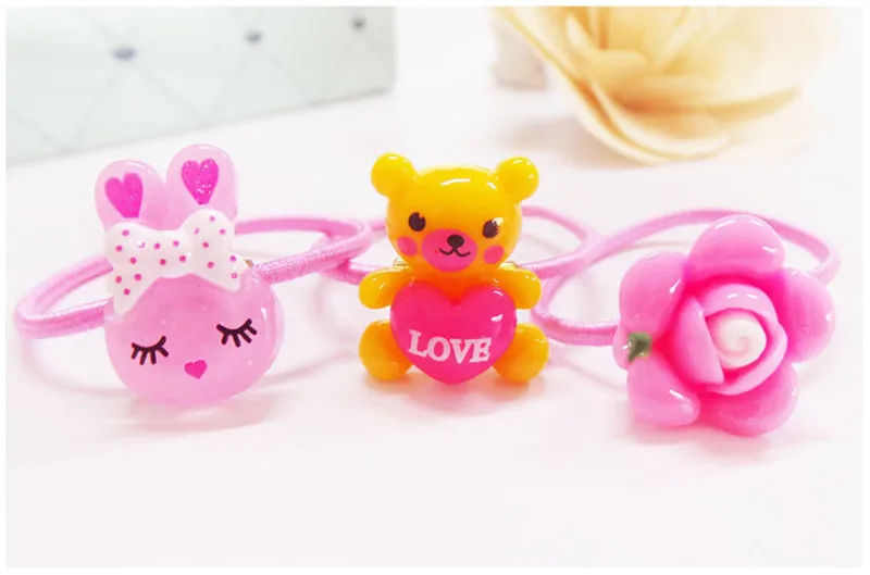 3519976550_1989950622