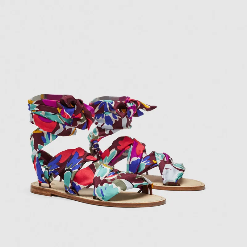 

2019 Summer floral print Silk Flats Sandals Women Casual Ankle Strap Flat Gladiator Sandals Women Fashion open-toed Shoes Woman