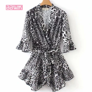 

V-neck women's 2019 spring new fashion wild loose thin leopard print with belt jumpsuit women Holiday elegant animal print