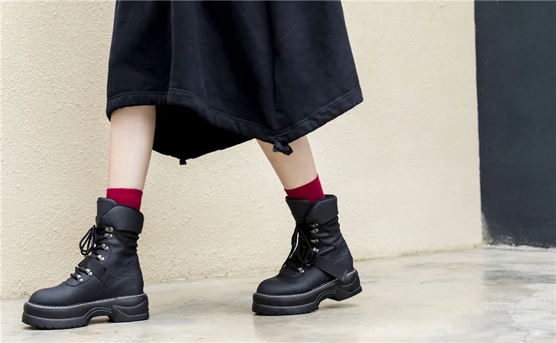 FEDONAS/новые женские сапоги панк до лодыжек на платформе, с перекрестной шнуровкой, теплые осенне-зимние мотоциклетные ботинки в стиле панк, популярная танцевальная обувь для женщин