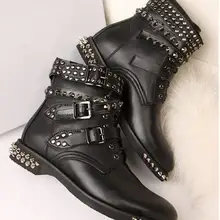 Новые весенние ботинки martin с заклепками в британском стиле; черные кожаные пряжки на ремешке; женские ботильоны на плоской подошве; Размеры 35-42