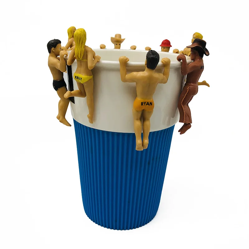 

10Pcs/Sets Cup Along Pendant 2019 Hot Funny Toys Creative Simulation Characters Doll Micro-View Cup Hang Cute Bar annex CL190407