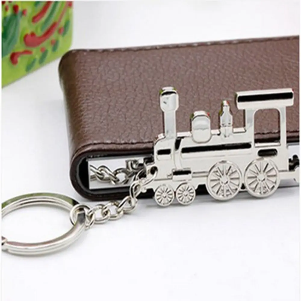 

Fashion Creative Steam Train Locomotive Design Metal Key chain Punk Rock Automotive Key Chains Silver Key Fob Holder