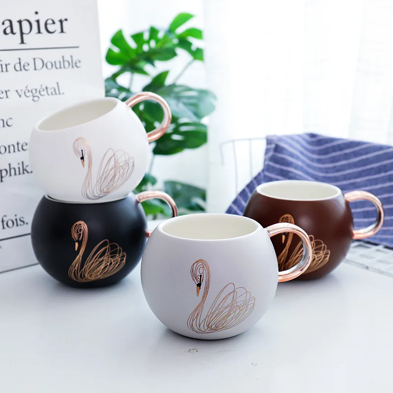 

Creative Gold Swan Ceramic Coffee Mug Porcelain Juice Drinking Cup Coffee Milk Tea Cup