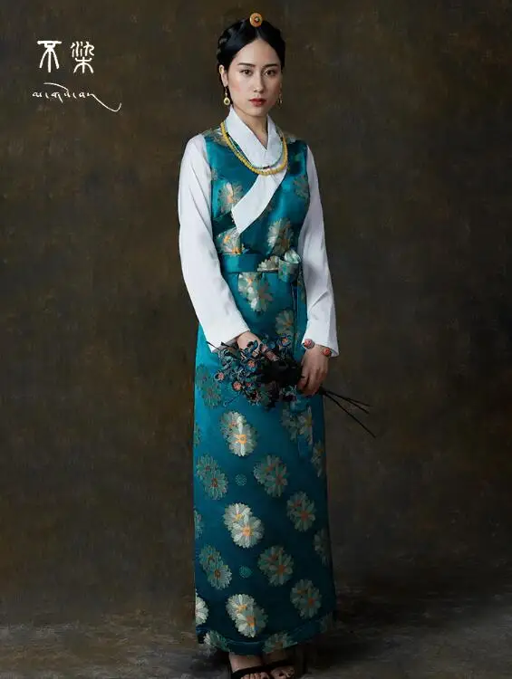 Традиционная китайская одежда тибетское Платье женское атласное - Цвет: Зеленый