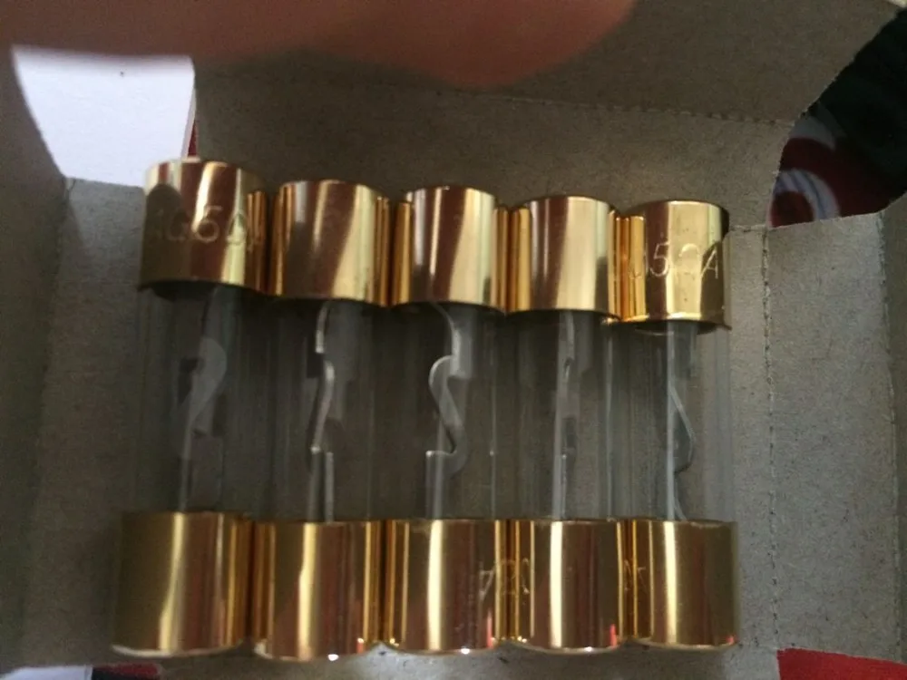 

Gilt AGU FUSE 10*38 MM 100A Car sound fuse Glass ,new and original