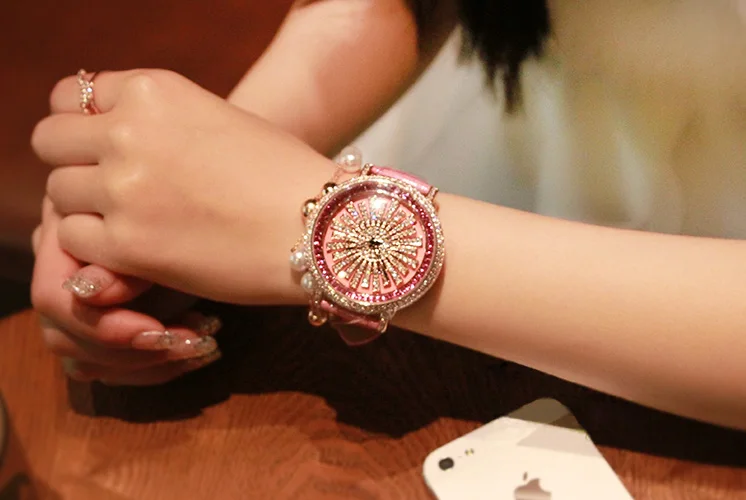 Новые часы со стразами женское платье со стразами часы вращение Мода цветок циферблат кварцевых часов Роскошный топ бренд часы для лучшего подарка - Цвет: Pink