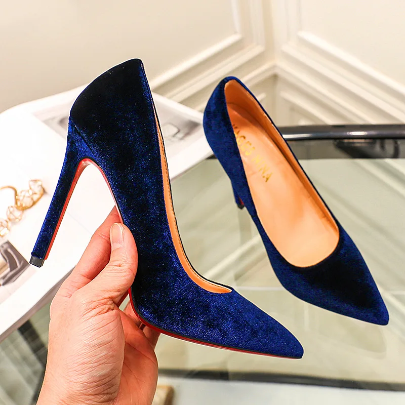

Autumn new pointed high-heeled Women's shoes high-end suede stiletto shallow single shoes banquet professional shoes.