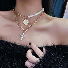 Design de luxo Imitação de Pérolas Gargantilha Colar Cruz Do Sexo Feminino Pingente Colares para As Mulheres da Cor do Ouro 2019 Moda Jóias Moeda(China)