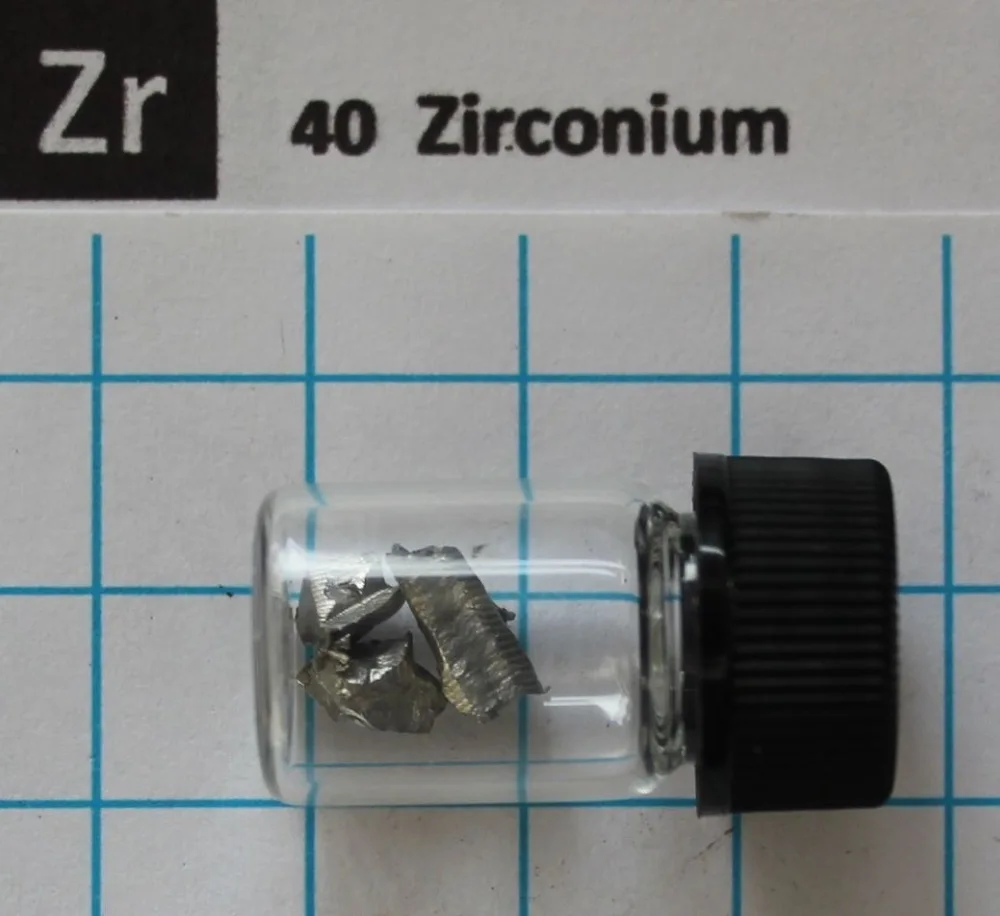 1g 99.9 Zirconium Metal piece(s) in glass vial Element 40 samplein