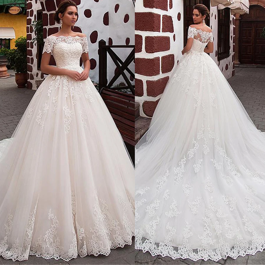 

Attractive Tulle Boat Neckline Ball Gown Wedding Dress With Lace Appliques Short Sleeves Bridal Dress vestido de