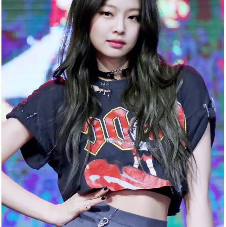 Kpop韓国有名人同じストリート原宿セクシーなtシャツ女性のファッションルースラウンドカラーオフショルダーショートtシャツガールトップス Tシャツ Aliexpress