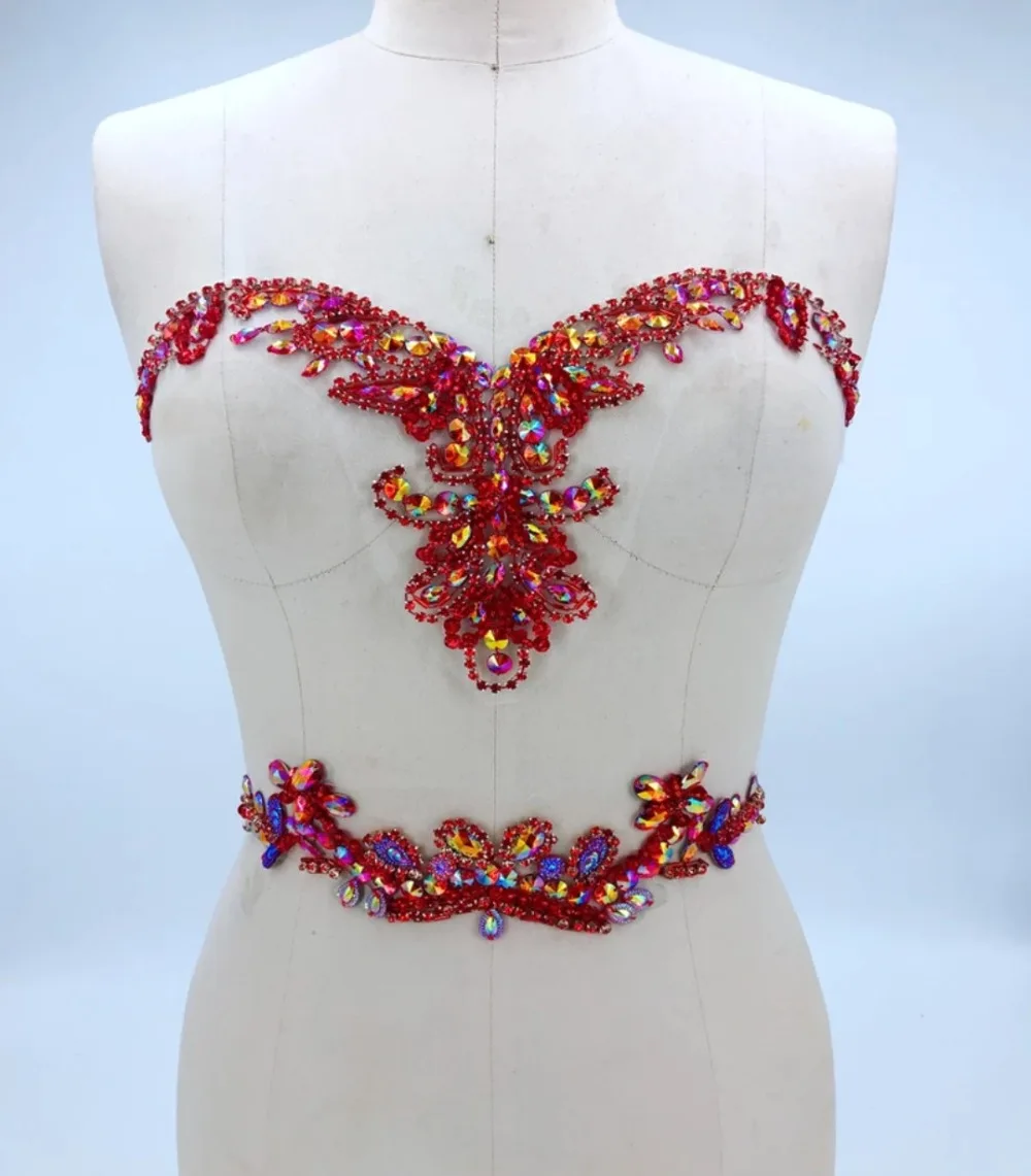 

HAUT Red Hand Made Sew-on AB Crystal Rhinestones Chest Waist Designer Appliques Patches Sewing for Diy Wedding Dress Decorations